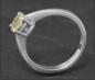 Preview: Diamant Ring mit 0,82ct in grüngelb, 585 Weißgold