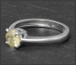 Preview: Diamant Ring mit 0,82ct in grüngelb, 585 Weißgold