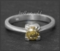 Preview: Diamant Ring mit 0,84ct Naturfarbe olivgrün, 585 Gold