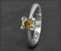 Preview: Diamant Ring mit 0,84ct Naturfarbe olivgrün, 585 Gold