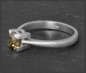 Preview: Diamant Ring mit 0,84ct Naturfarbe olivgrün, 585 Gold