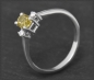 Preview: Diamant Ring 0,66ct olivgrün, Kisseschliff, 585 Gold