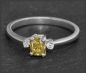 Preview: Diamant Ring 0,66ct olivgrün, Kisseschliff, 585 Gold