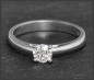 Preview: Lupenreiner Diamant Ring, 0,42ct Solitär, 750 Gold