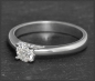 Preview: Lupenreiner Diamant Ring, 0,42ct Solitär, 750 Gold