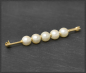 Preview: Vintage 750 Gold Brosche mit 7mm Akoya Perlen