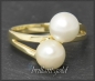 Preview: Gold Ring mit weißen 7,5mm Perlen