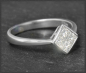 Preview: Ring mit 0,60ct Princess Diamanten, Bluff Solitär, Weißgold