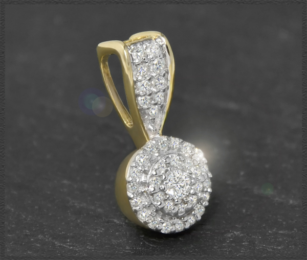 Preview: Diamant Anhänger mit 0,30ct, 10 Karat Gold