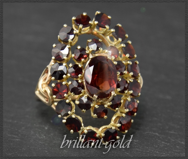 Granat 333 Gold Ring, 10ct rote Granate, Vintage