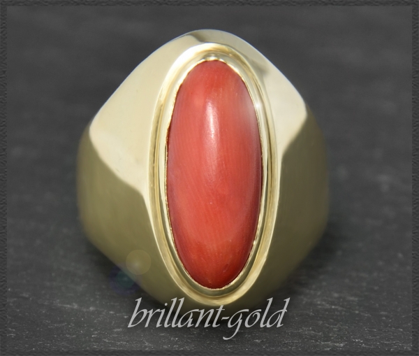 Ring, rote Koralle Cabochon, 585 Gold, Vintage