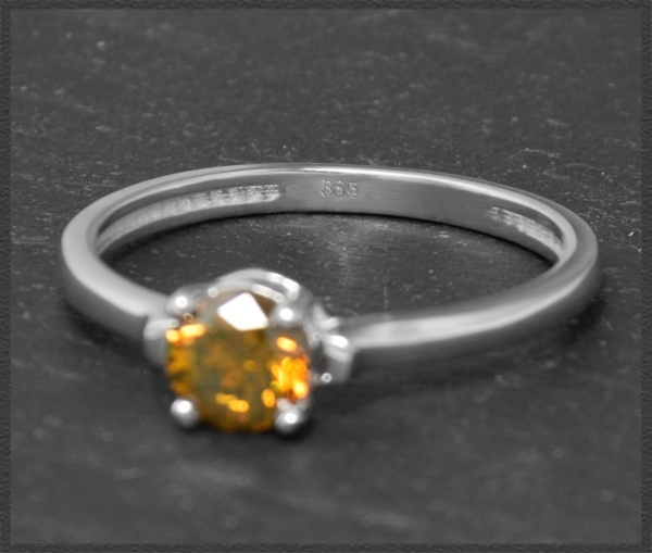 Diamant Ring, 0,64ct oranger Brillant, 585 Weißgold