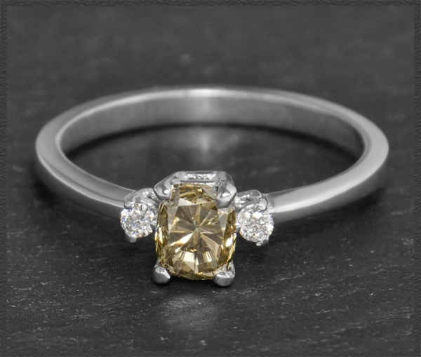 Diamant 0,80ct Solitär Ring, Kissenschliff, 585 Gold