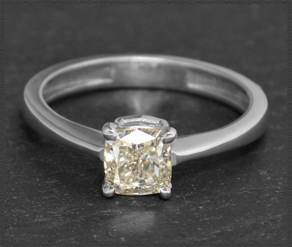 Diamant Ring 1,05ct Kissenschliff Solitär, 585 Gold
