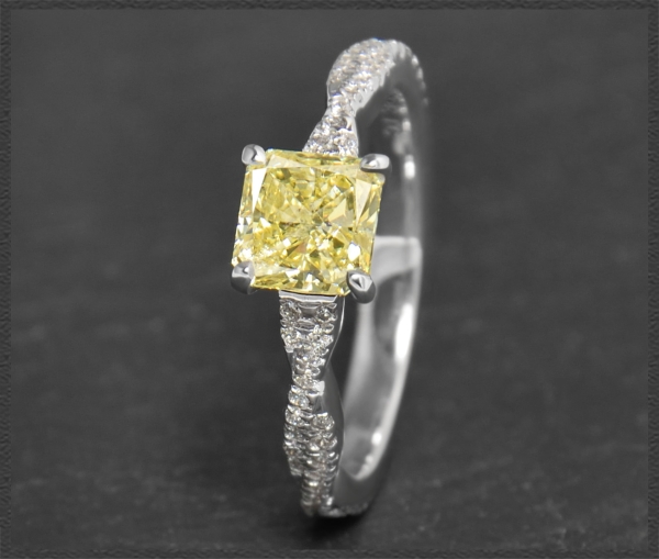Diamant Ring mit 1,54ct, gelber 1,10ct Solitär, 750 Gold