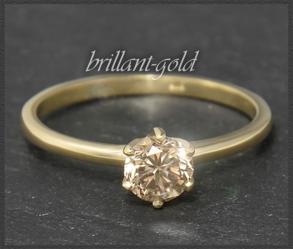 Ring mit 0,60ct Brillant in champagner, 585 Gelbgold