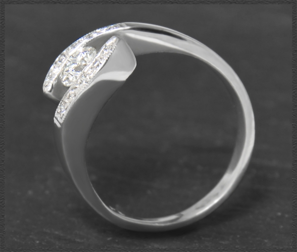 Diamant Ring mit 0,56ct Brillanten, aus Platin