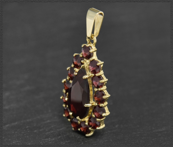 Preview: Granat Anhänger mit 7,80ct, 333 Gelbgold, Vintage