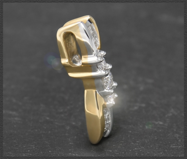 Anhänger mit 0,25ct Diamanten, aus 585 Gold