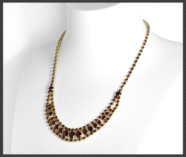 Vintage 333 Gold Collier, 36ct rote Granate
