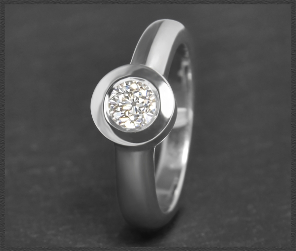 Solitär Ring, 0,53ct Altschliff Brillant, 750 Weißgold