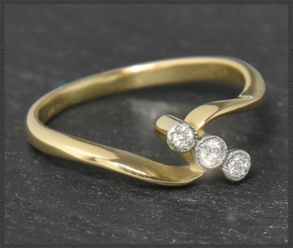 Antiker 0,20ct Diamantring aus 750 Gold & Platin