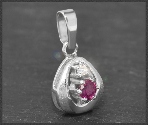Diamant & Rubin Anhänger aus 585 Weißgold