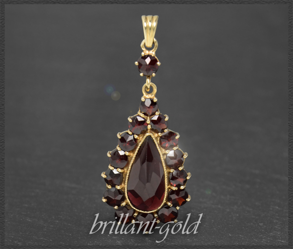 Granat Anhänger mit 11,4ct, 333 Gelbgold, Vintage