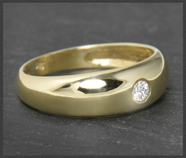 Preview: Solitär Ring mit 0,12ct Brillant, 585 Gold Bandring