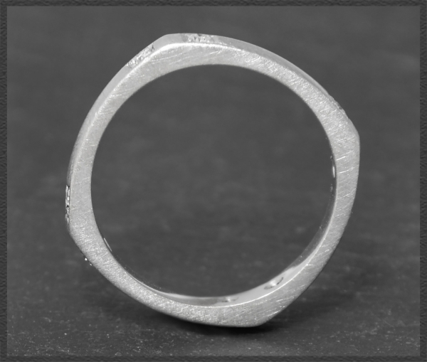 Preview: Diamant & 585 Gold Ring mit 0,16ct, Eternityring