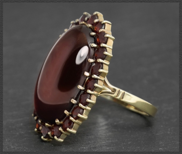 Granat Ring mit 19ct, 333 Gold, Handarbeit, Antik