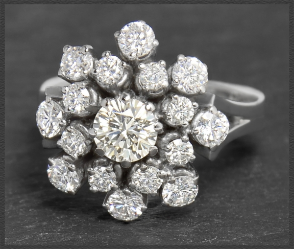 Ring mit 1,85ct lupenreinen Brillanten, 585 Weißgold