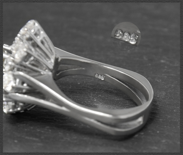 Ring mit 1,85ct lupenreinen Brillanten, 585 Weißgold
