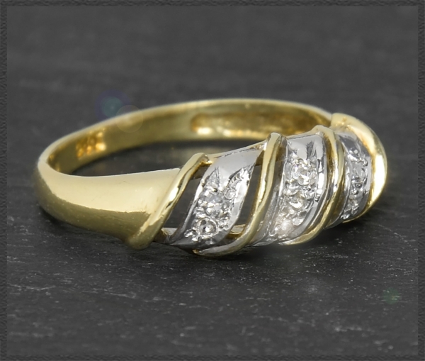 Preview: Ring mit Diamanten, 585 Gelbgold & Weißgold