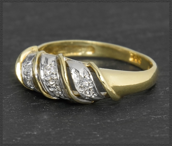 Preview: Ring mit Diamanten, 585 Gelbgold & Weißgold