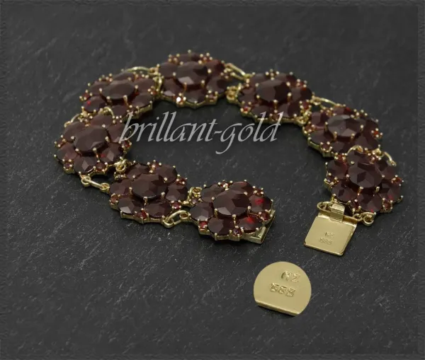 Armband ca 40ct rote Granate, Antik ca 1930