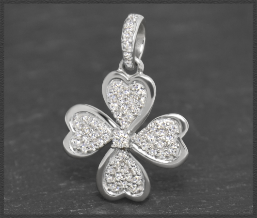 Anhänger "Kleeblatt"; 0,40ct Diamanten, 10K Gold
