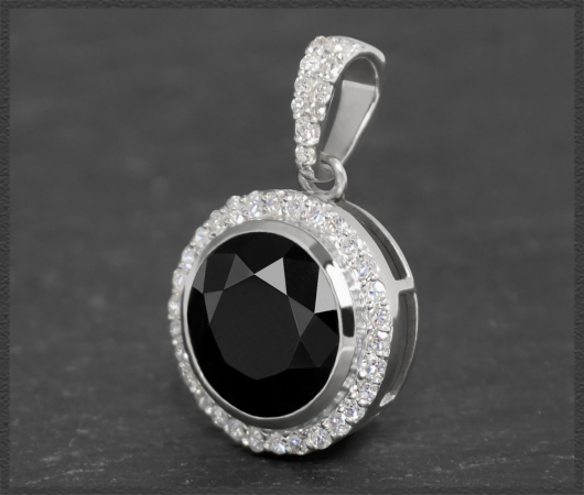 Gold Anhänger mit 3,15ct Diamant & Onyx