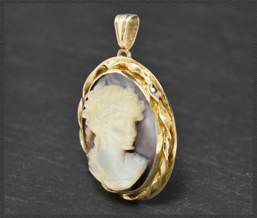 Anhänger mit Perlmutt Gemme, 585 Gold, Vintage