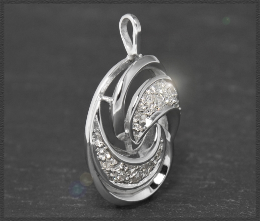 Anhänger aus 585 Weißgold, 0,30ct Diamanten