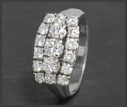 Diamant Ring mit 1,75ct lupenreinen Brillanten