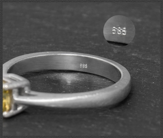 Diamant Solitär Ring mit 0,60ct Naturfarbe olivgrün