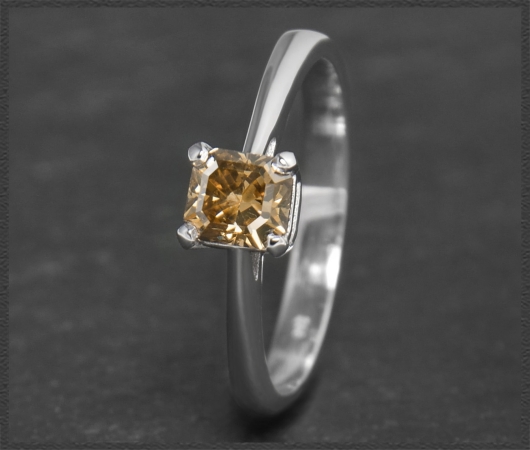 Diamant Ring 0,69ct im Radiant-Schliff, 585 Weißgold