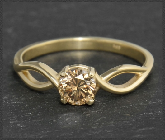 Ring, lupenreiner 0,52ct Brillant champagner, 585 Gold