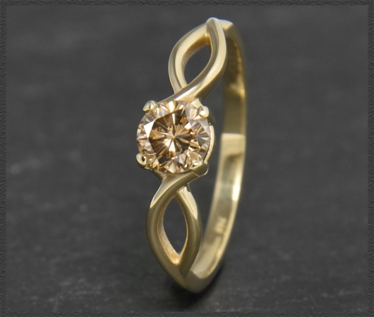 Ring, lupenreiner 0,52ct Brillant champagner, 585 Gold