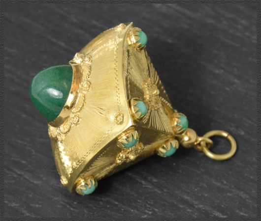 Anhänger 750 Gold, graviert & Jade, Made in ITALY