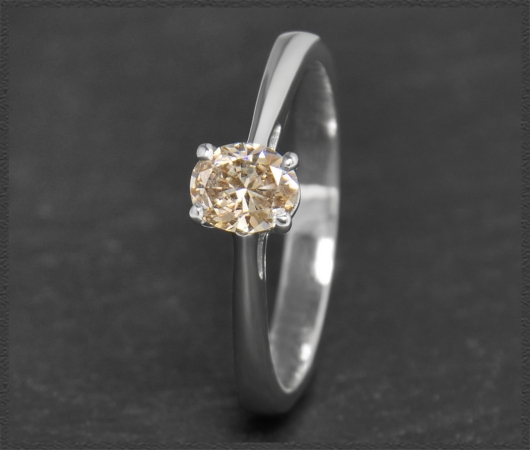 Diamant Solitär Ring 0,50ct, Ovalschliff, 585 Gold