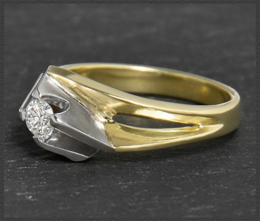 Ring, lupenreiner 0,24ct Brillant, 585 Gold, Vintage