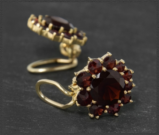 Ohrclips, 6,40ct rote Granate, 333 Gelbgold, Vintage