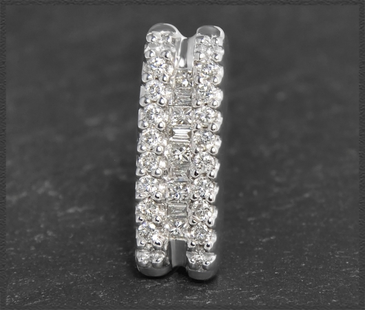 Anhänger, 585 Gold mit 0,35ct Diamanten